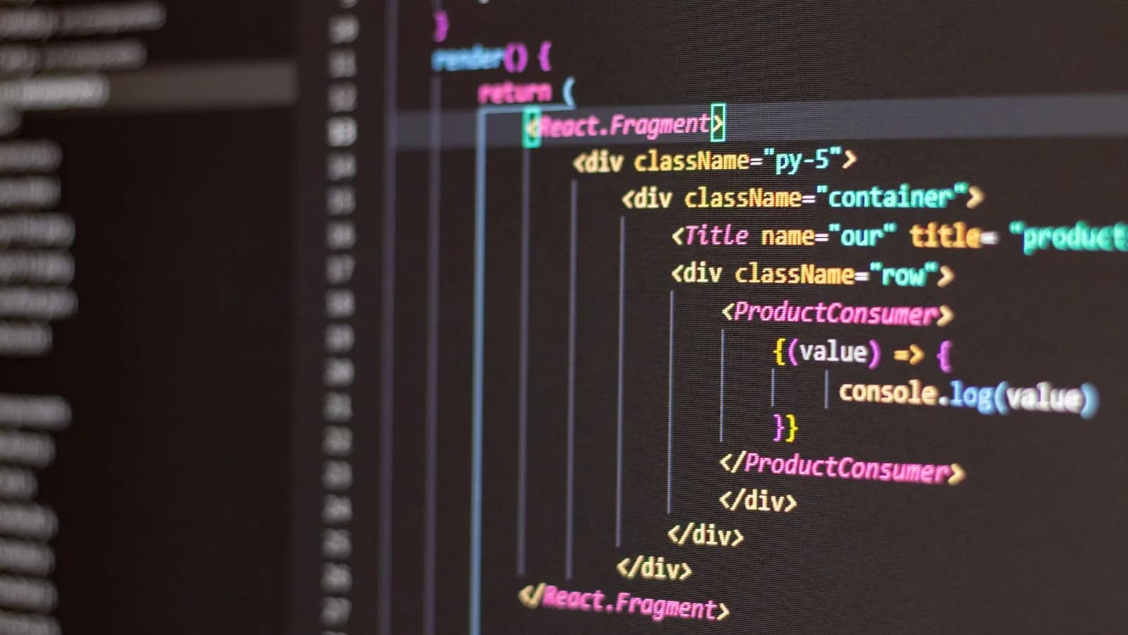 Cod sursă colorat pe un ecran întunecat, într-un editor de programare